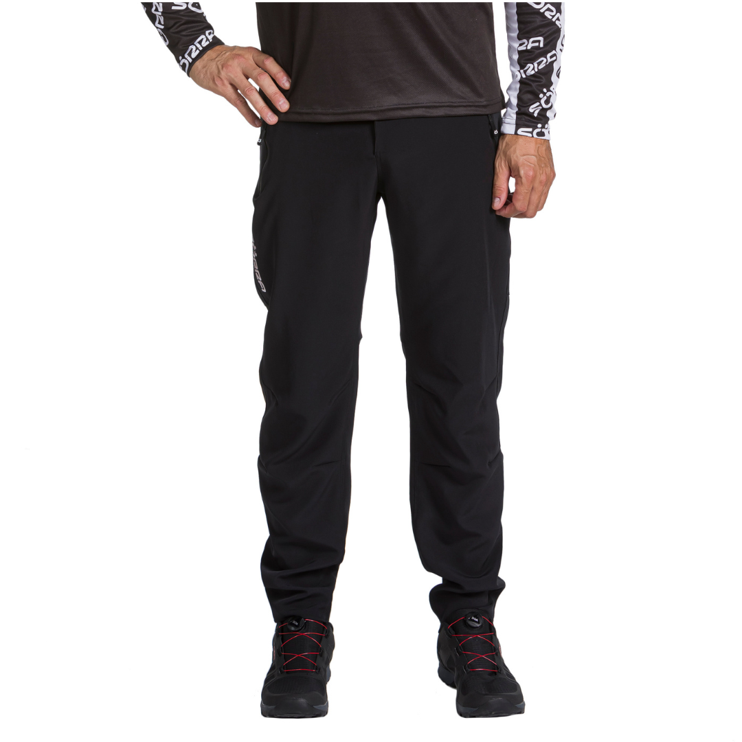Pantalón MTB Sörra negro para rodar en otoño