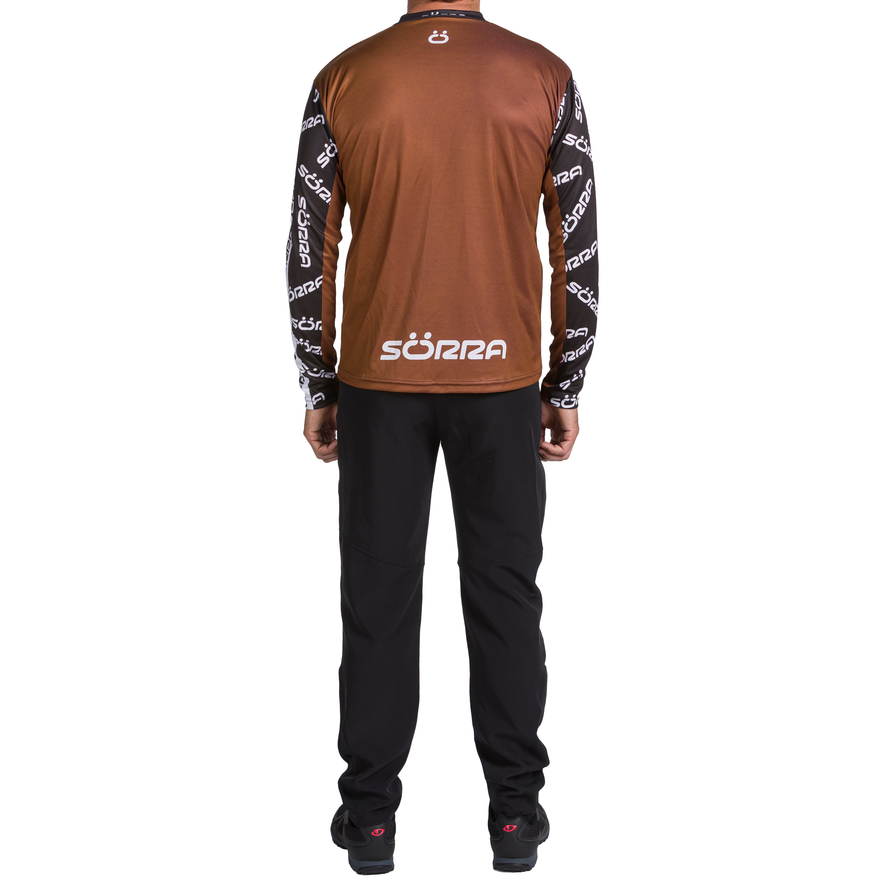 CONJUNTO 2 ROPA MTB LETTERS MARRÓN